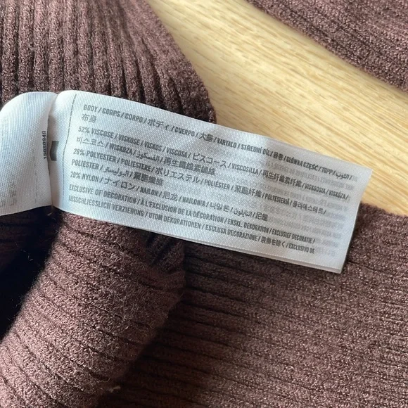 Abercrombie Vneck Sweater - Picture 3 of 4